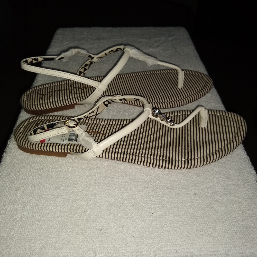 Jessica Simpson sandal